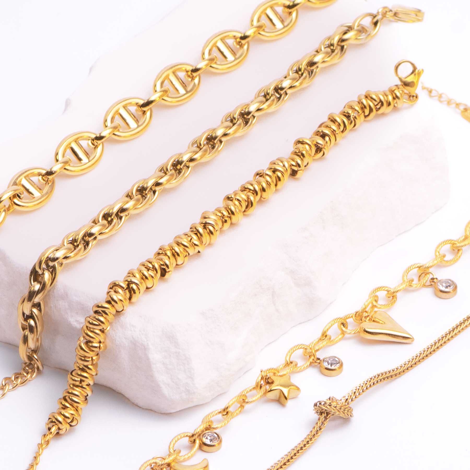 Bracciali